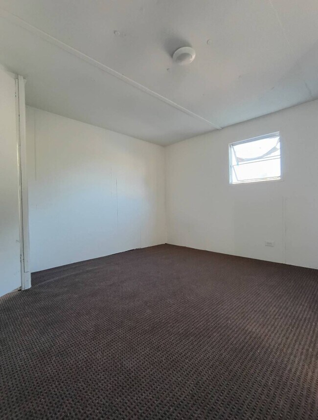 Photo - 1435 W King St