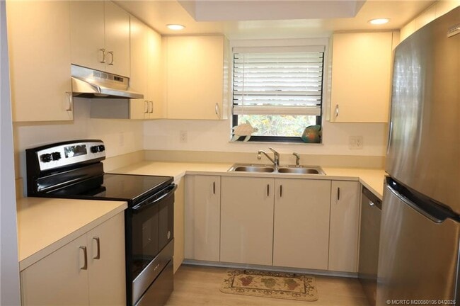 Photo - 301 SW South River Dr Condo Unit 203