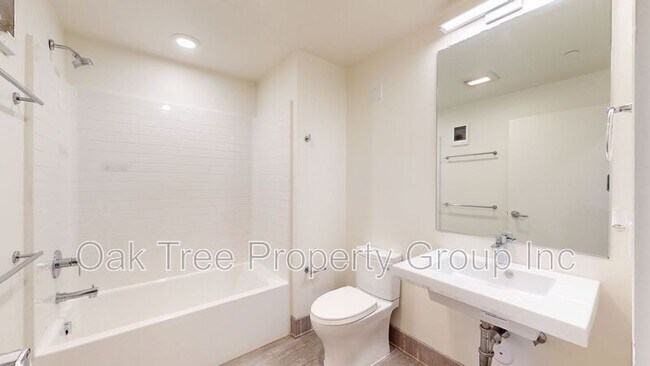 Photo - 532 Union St