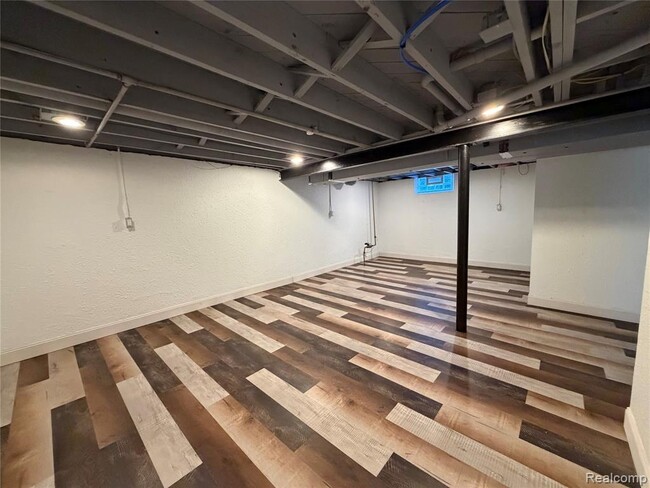 Photo - 1420 S Campbell Rd