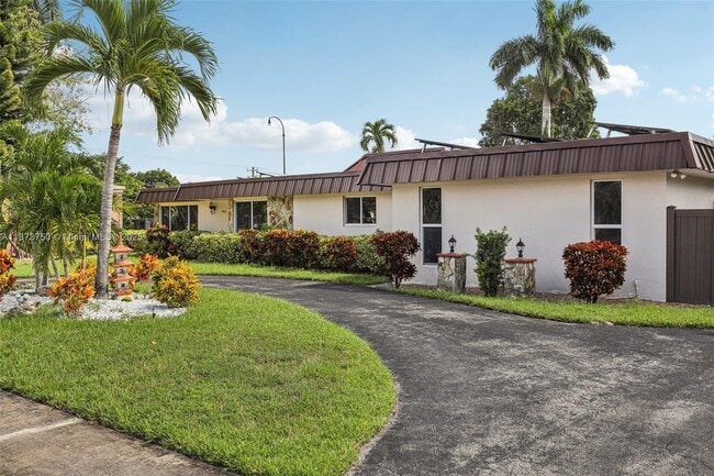 Photo - 20 W Tropical Way