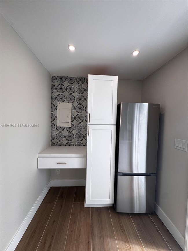 Photo - 2855 Royal Palm Ave Unit 6