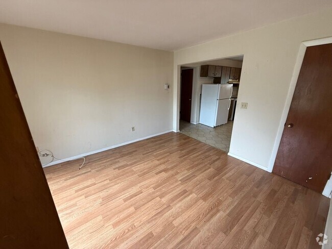 Building Photo - 67 Dallas Terrace Unit 5 Rental