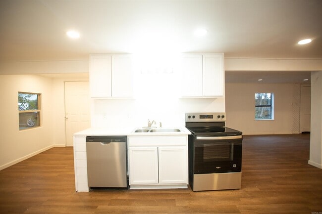 Photo - 13118 Old River Dr