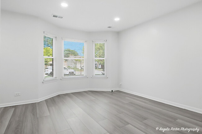 1240 Huntington Dr