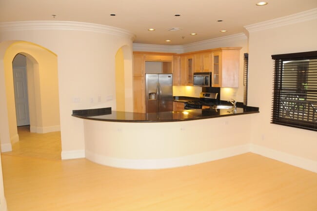 Photo - 10305 Almayo Ave Unit 202