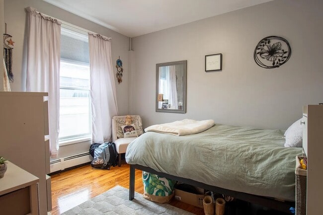 Photo - 117 Elm St Unit 2