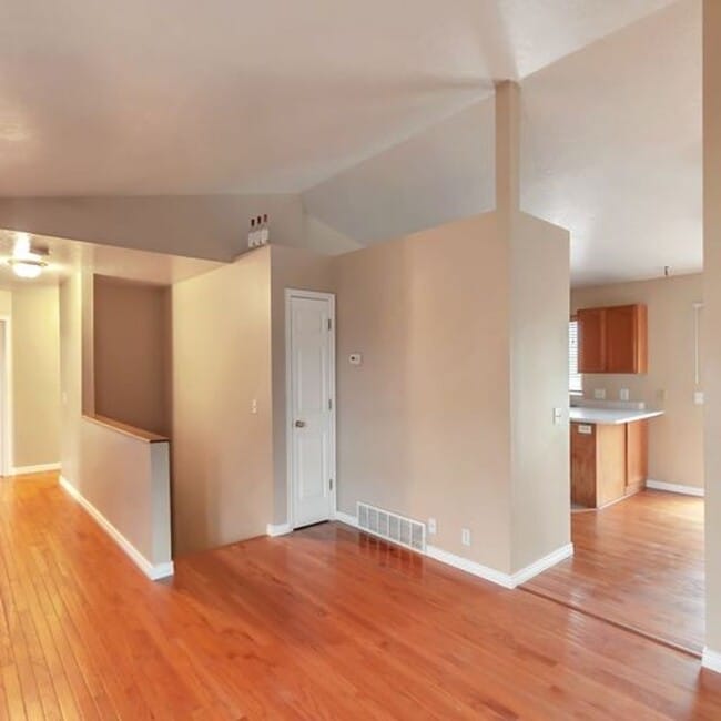 Photo - Awesome 4 Bedroom Pet Friendly Home w 2 car attached garage