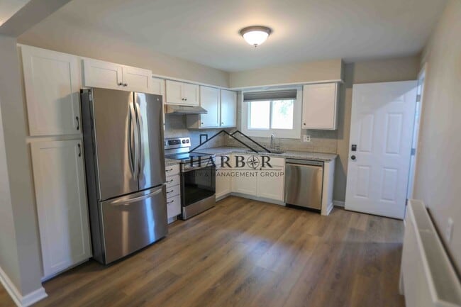 Photo - Fully Renovated 2 Bedroom! Unit 1346