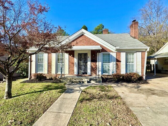 Building Photo - 135 S Greer St