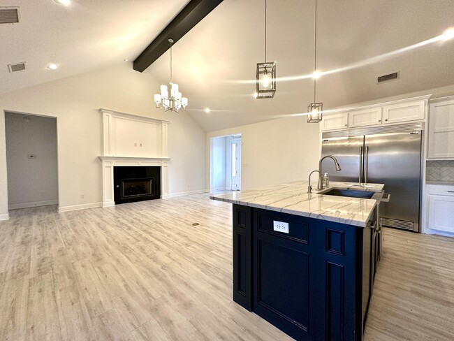 Photo - 3924 128th St