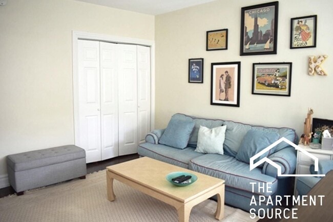 Photo - 3823 N Greenview Ave Unit 3W