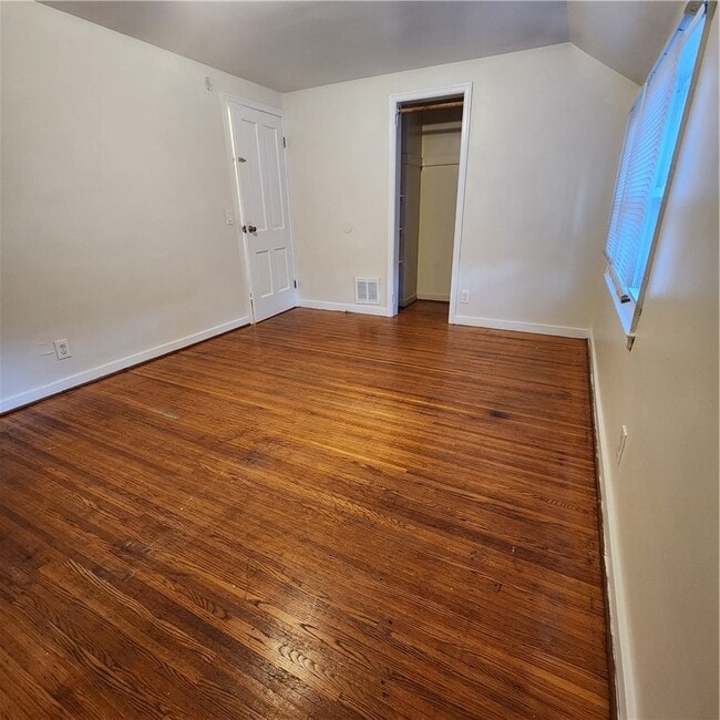 Photo - 153 Steko Ave