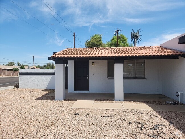Building Photo - 850 W 9th St Unit A Rental