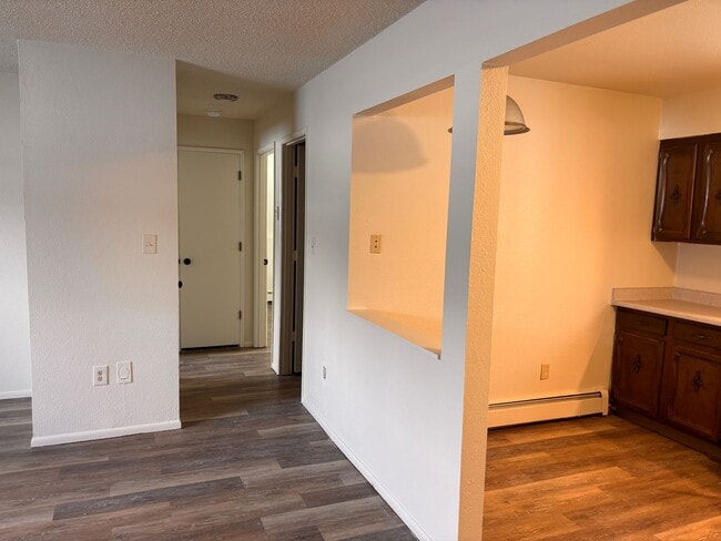 Photo - 1916 Beaver Pl Unidad #1