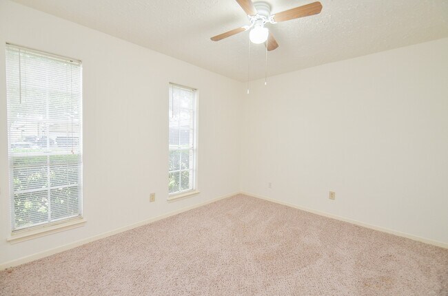 Building Photo - 22803 Capitol Landing Ln