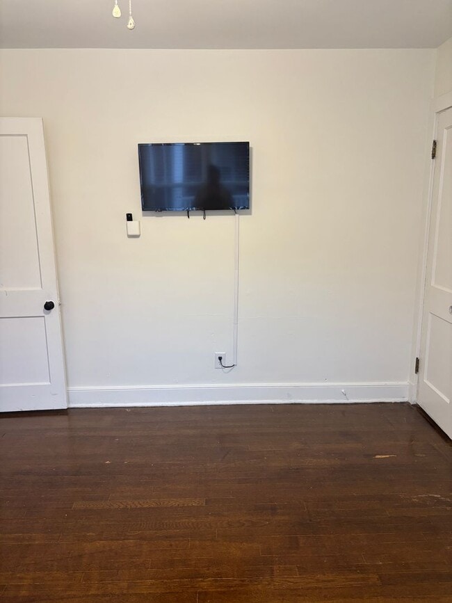 Photo - Charming 2-bedroom 1 bath Unit A