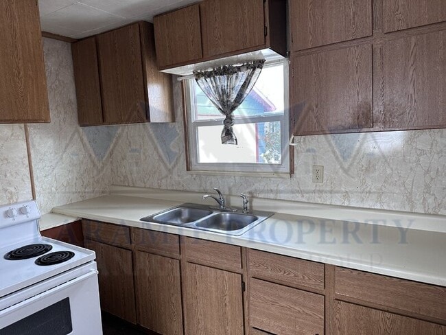 Photo - 518 Hancock St