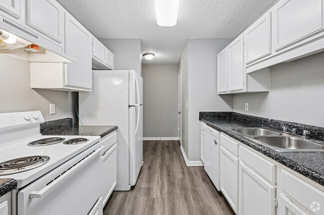 3BR, 2BA - 1,190SF - Kitchen