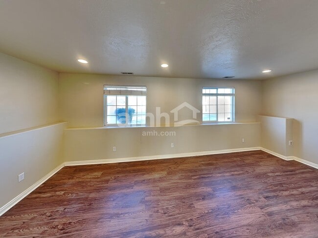 Photo - 173 Apple Ave