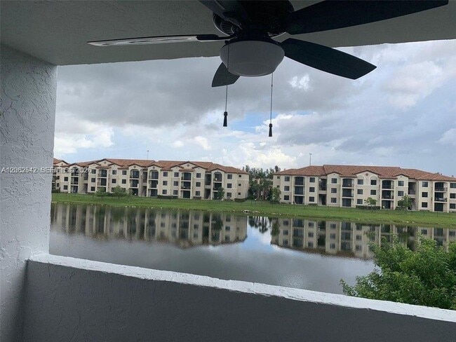 Photo - 9359 Fontainebleau Blvd Unit F417