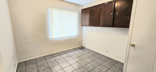Photo - Charming 3 Bedroom, 1 Bathroom Available for Rent
