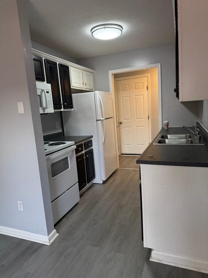 Photo - 104 Cedar Crest Ln