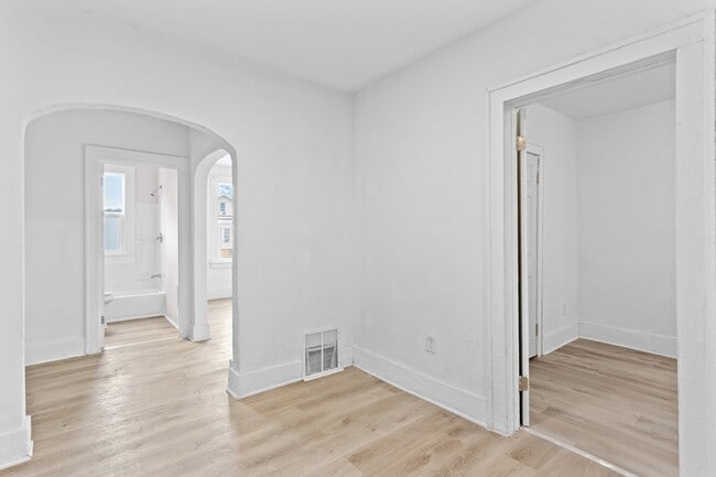 Building Photo - 7405 Garden St Rental
