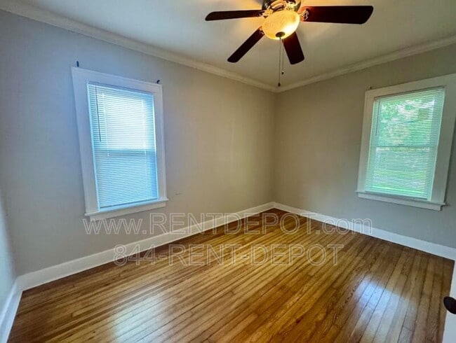 Photo - 1016 Marshall Ave