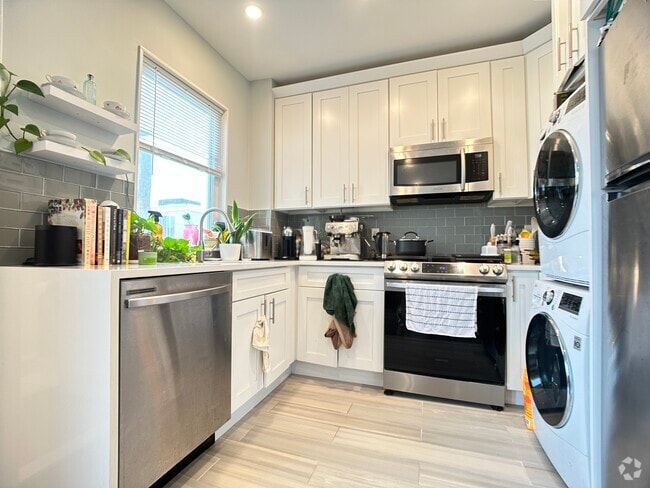 Building Photo - 12 Cottage St Unit 3 Rental