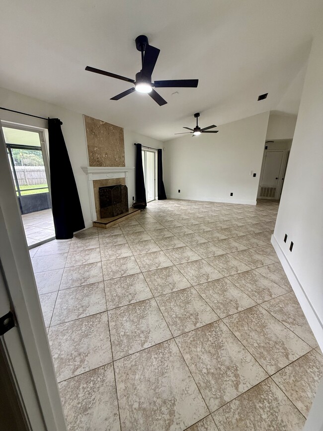 Photo - 1633 Martinsville Ct