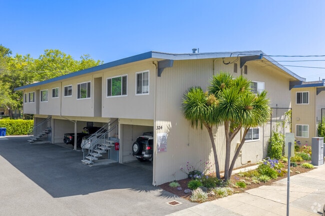 Lincoln Apartments