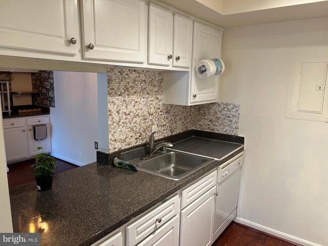 Photo - 18336 Streamside Dr Unit 304