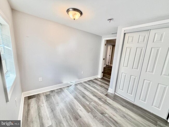 Photo - 9 S Maple Ave