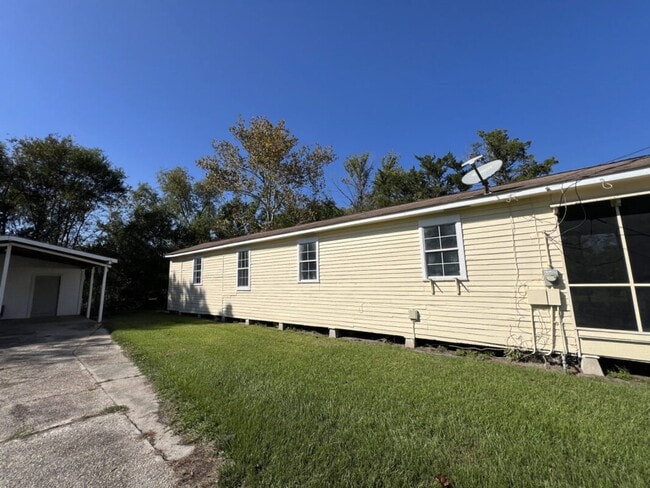 Photo - 2-Bedroom 1-Bath Home on Sunshine Rd.