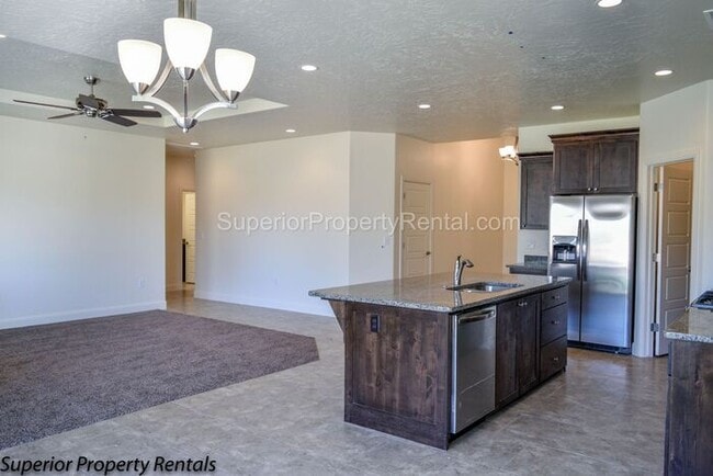 Photo - 4 bed, 2.5 bath home, 2 car garage with a large yard/ Pet friendly