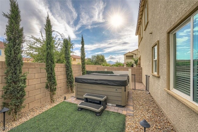 Photo - 5990 Viscaya Grv St