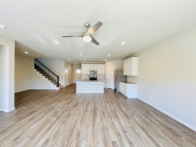 Photo - 3310 Silverton Dr