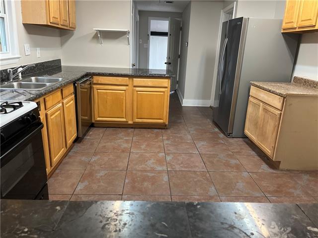 Photo - 3803 Derbigny St