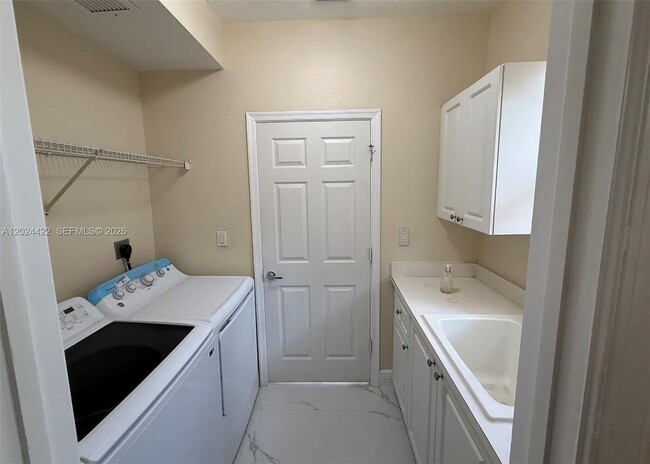 Photo - 6542 Hidden Cove Dr