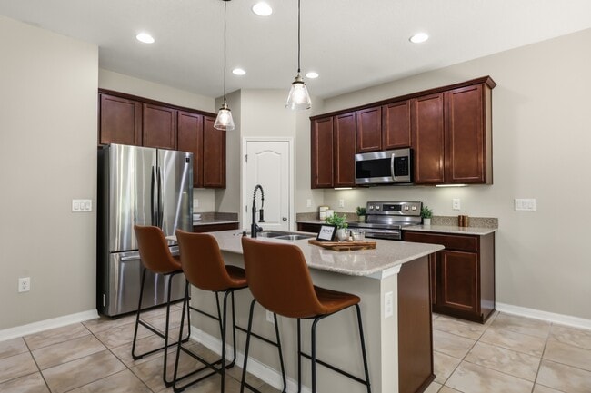 Photo - 215 Lakeshore Dr