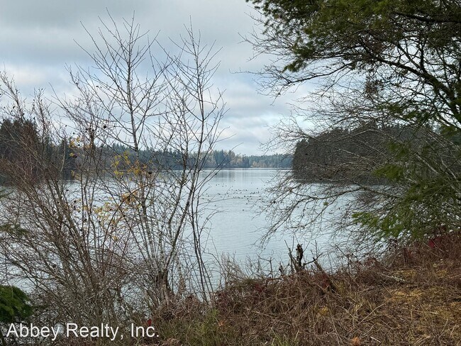 Photo - 4 br, 3 bath House - 5415 Johnson Point Rd NE