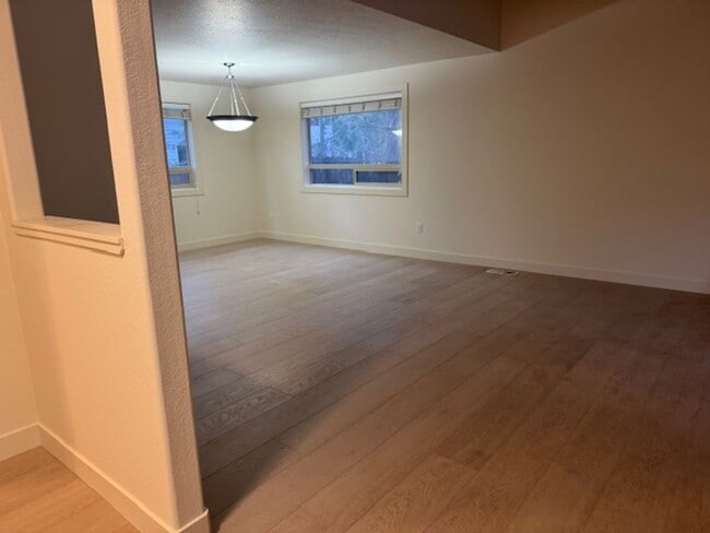 Photo - Family home just across from Pine Ridge elementary