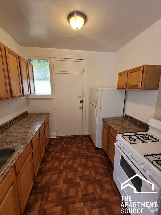 Building Photo - 4929 N Whipple St Rental
