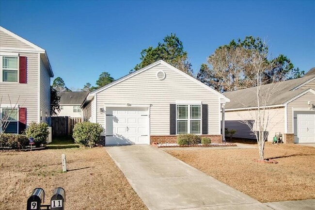 11 Summer Lake Way