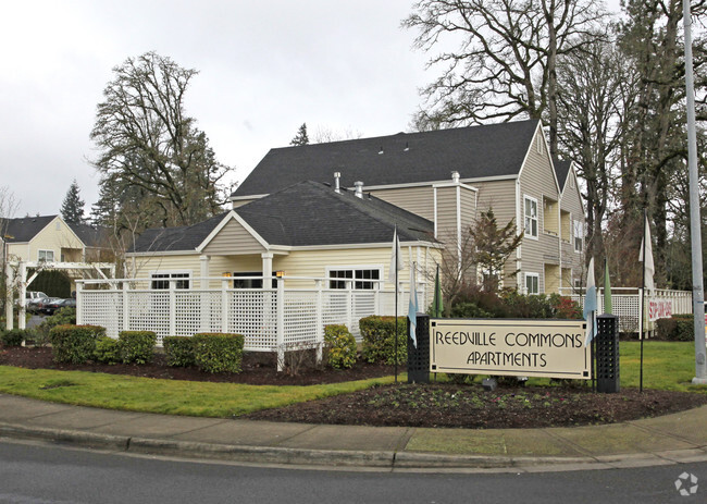 Reedville Commons - Reedville Commons Apartments