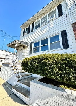 Building Photo - 6136 Jefferson St Unit 2 Rental