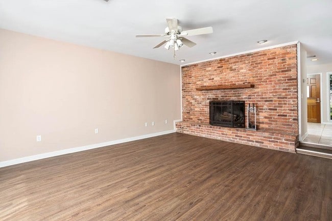 Photo - 303 Reynoso Ave