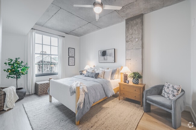 2BR, 2BA - 1,038SF - Second Bedroom