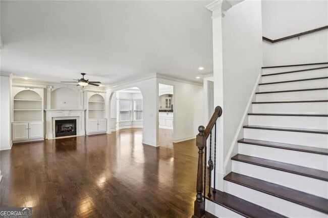 Photo - 2108 Main St NW